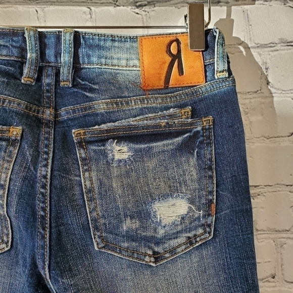 ROCK Revival Mid Rise Straight Leg Denim Jeans 24 - Picture 4 of 12